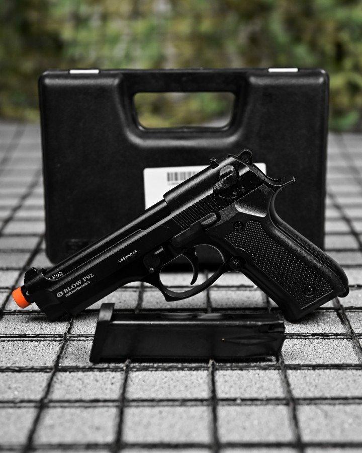 Стартовий пістолет Blow F92 black 4
